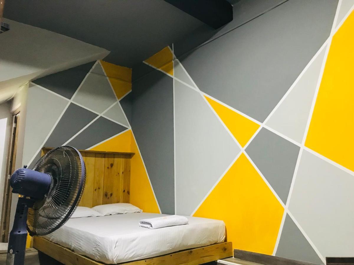 Alina Budget Hotel Kaduwela Eksteriør billede
