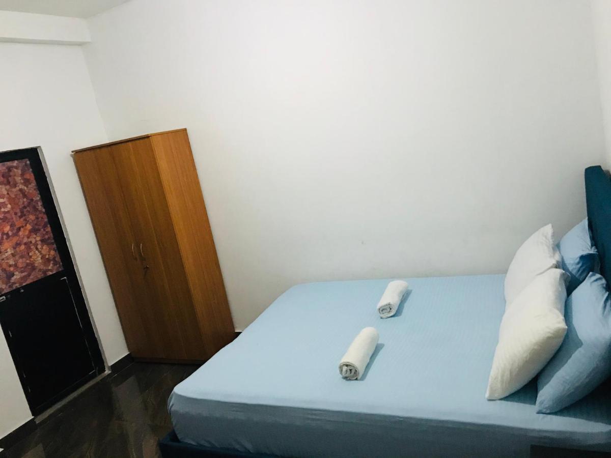 Alina Budget Hotel Kaduwela Eksteriør billede